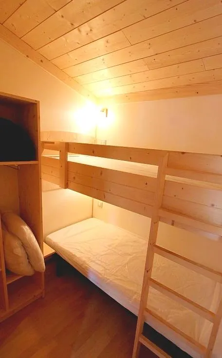 Chalet Bois Confort 24M² 2 Chambres + Terrasse Couverte + Tv