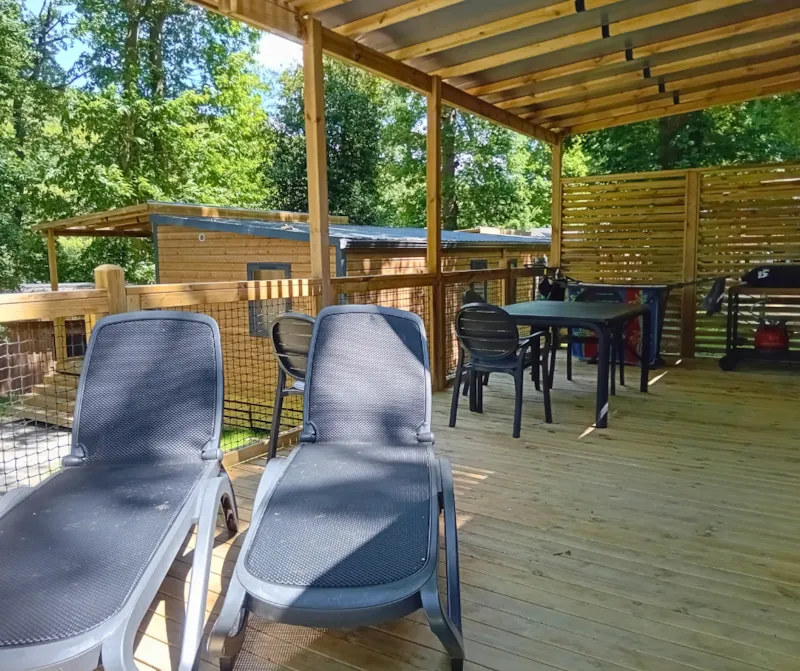 Homeflower Premium 29M² (2 Chambres) + Clim + Terrasse Semi-Couverte + Tv + Draps + Serviettes