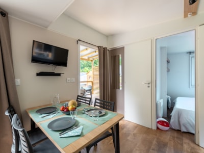 Homeflower Premium 35m² (3 bedrooms) + AIR CONDITIONING + covered terrace + TV + sheets + towels — 3