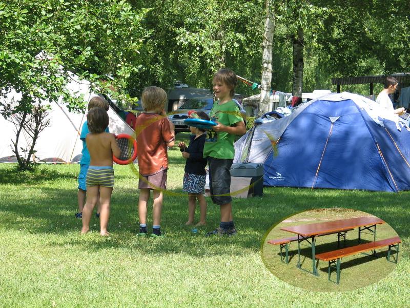 Pitch - Pitch Liberté : 2 People + Car + Tent/Caravan Or Camping-Car + Electricity + Table + 2 Benches - Camp Au Clair Ruisseau
