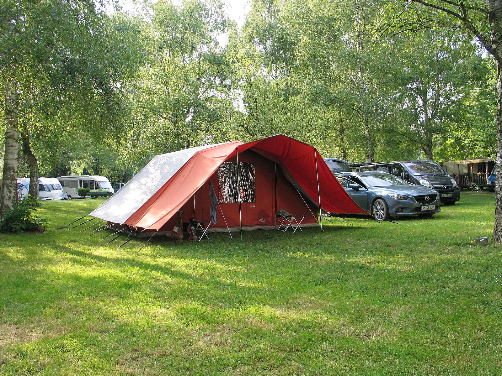 Plads - Standplads Nature (Telt, Campingvogn, Autocamper / 1 Bil) - Camp Au Clair Ruisseau