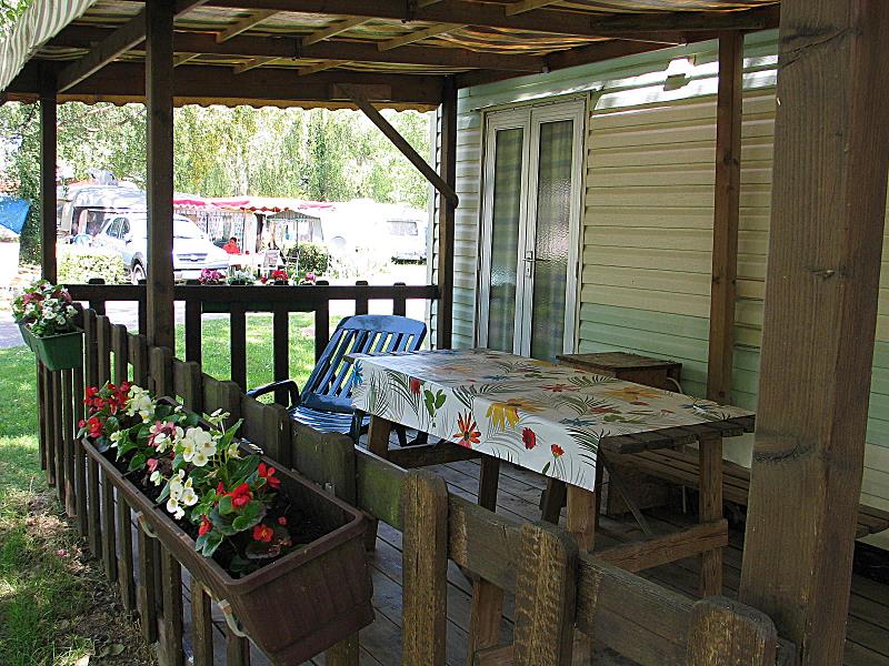 Accommodation - Mobile Home - 4 Persons + 1 Car - Camp Au Clair Ruisseau