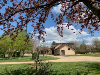 Camping Le Hameau des Champs - image n°3 - Camping Direct