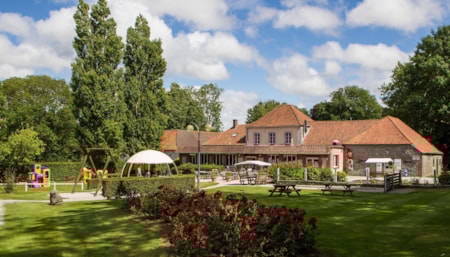 Castel Camping Domaine de La Bien-Assise