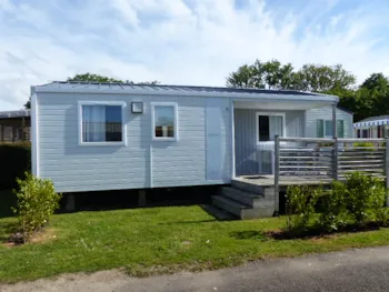 Mietunterkunft - Mobilheim 2 Zimmer - Confort - Halbüberdachte Terrasse - 4/5 P - 26M² - Camping de La Roche Percée