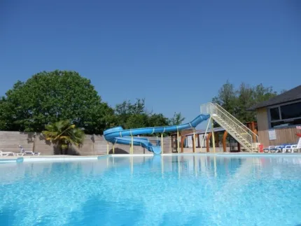 Camping de La Roche Percée - Camping2Be