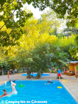 Foto #11 van Isis En Cévennes