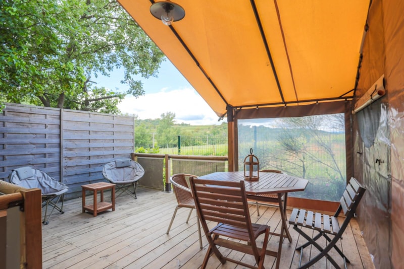 Free toilé Confort+ 37 m² (2 kamers) - overdekt terras 13 m² uitzicht op de wijngaarden
