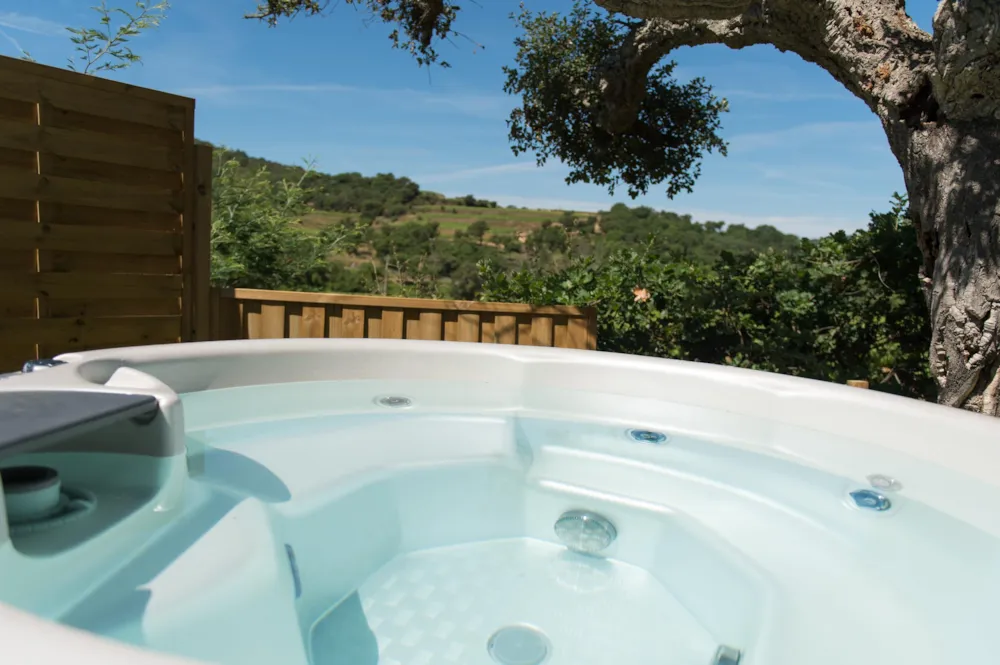 Alojamiento - Cabane Lodge Cosyflower Premium 38M² (2 Habitaciones) - Terraza Cubierta - Jacuzzi - Camping La Rouillère
