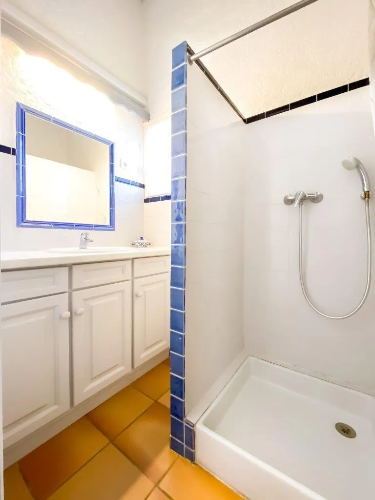 Petite Maison Confort + 40M2 (1Chambre) - Climatisé