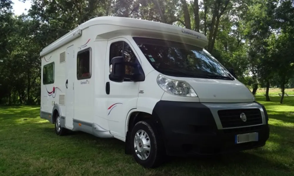 Stellplatz - Stellplatz - - Ohne Sanitäranlagen - Camping La Berge Fleurie