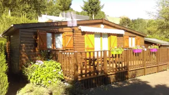 Mietunterkunft - Chalet Montagne 33M² + Terrasse 18M² - 2 Zimmer - Tv - Camping Le Panoramique 