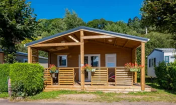 Mietunterkunft - Chalet Coquelicot 35M² + Überdachte Terrasse 15M² - 3 Zimmer - Tv - Geschirrspüler - Camping Le Panoramique 