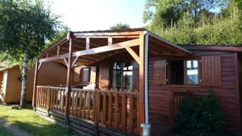 Mietunterkunft - Chalet Montagne Confort 33M² + Terrasse 18M² - 2 Zimmer - Tv - Geschirrspülmaschine - Camping Le Panoramique 