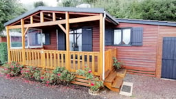 Mietunterkunft - Chalet Montagne: Le Lodge 37M² + Terrasse 17M² - 2 Chambres - Tv - Lave Vaisselle - Camping Le Panoramique