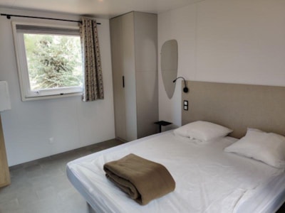 C- Mobile home Hélios - adapted for people with reduced mobility - 2 bedrooms -32m²- with covered terrace