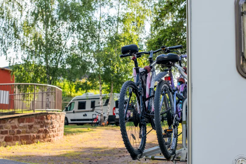 Forfait Camping (Emplacement, 2 Personnes, 1 Véhicule)