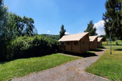 Lodge tent — 6