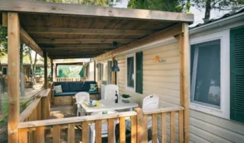 Mietunterkunft - Comfort Xl | 32M² | Klimaanlage | 2 Schlafzimmer | Lounge Terrasse - - Camping Marina d'Erba Rossa