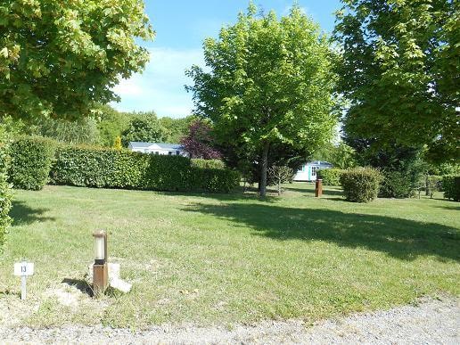 Platz Grand Confort - Strom 10A - Wasseranschluss - Abwasser - Z3