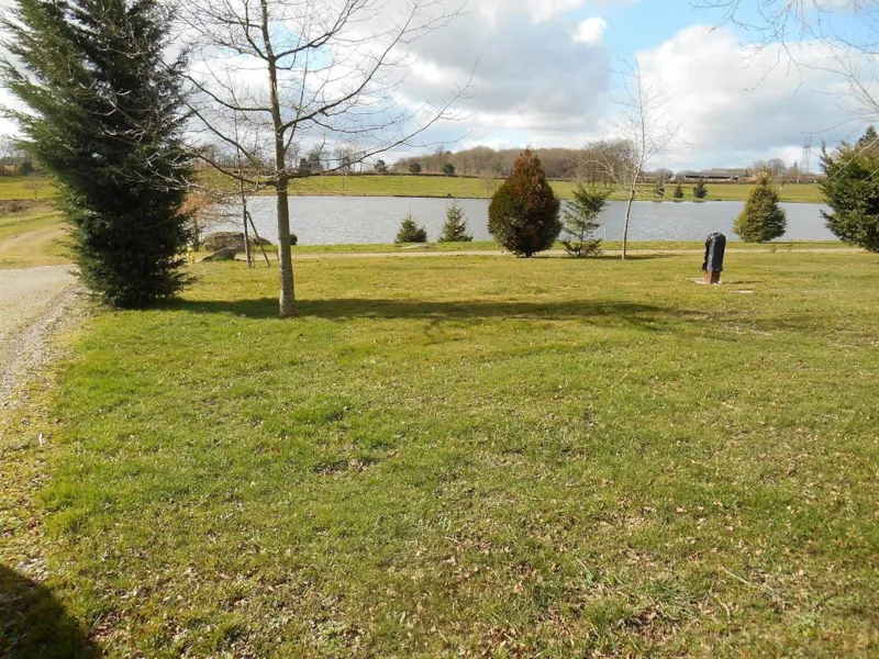 Emplacement Grand Confort - Electricité 16A - Eau - Evacuation Eaux Grises - Z4