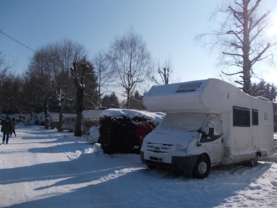 Pitch: tent, caravan or camping-car — 8
