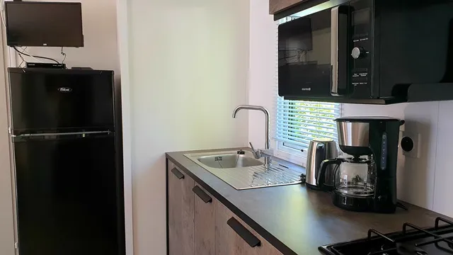 Mobil Home Malaga 25 M² + Terrasse De 8M²  Semi Couverte