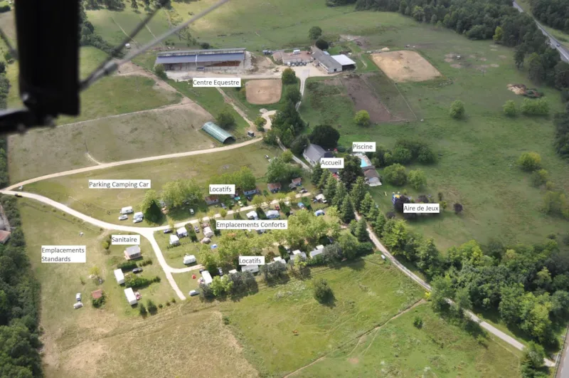 Forfait Confort - Caravane- Tente- Camping-Car - 2 Personnes - Electricité Incluse