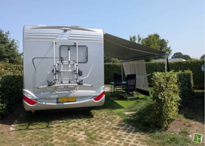 Pitch + motor home — 6