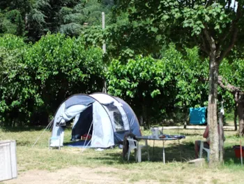 Stellplatz - Stellplätze Zelt/Wohnwagen - Camping du Pont de Mercier