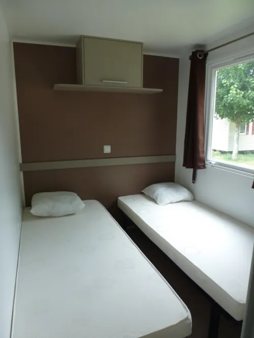 Huuraccommodatie(s) - Stacaravan Trigano - 3 Slaapkamers - image n°5 - Camping du Pont de Mercier