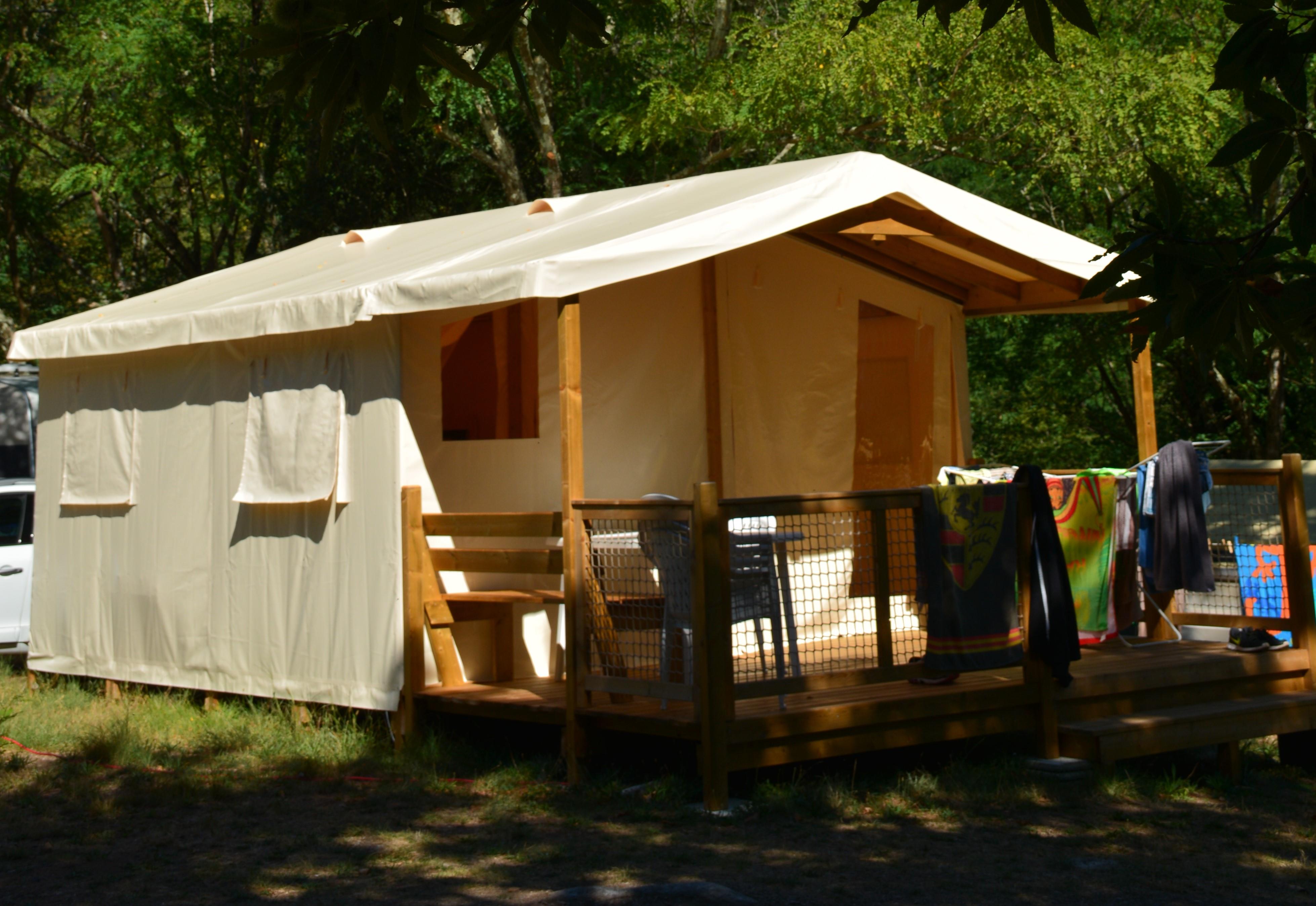 Mietunterkunft - Ecolodge Vacalians - Camping du Pont de Mercier