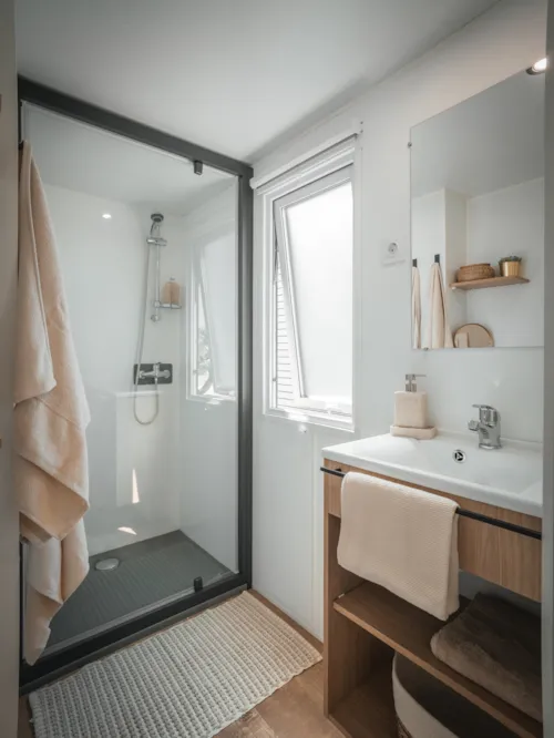 Mietunterkunft - Mobilheim Premium Plus Mit Klimaanlage (2026) - image n°8 - Camping Les Bords du Guiers