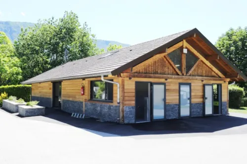 Pitch - Standard Tent Pitch - - image n°4 - Camping La Ravoire
