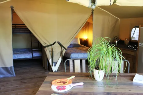 Accommodation - Safari Tent - 2 Bedrooms - 35M² - - image n°2 - Camping La Ravoire