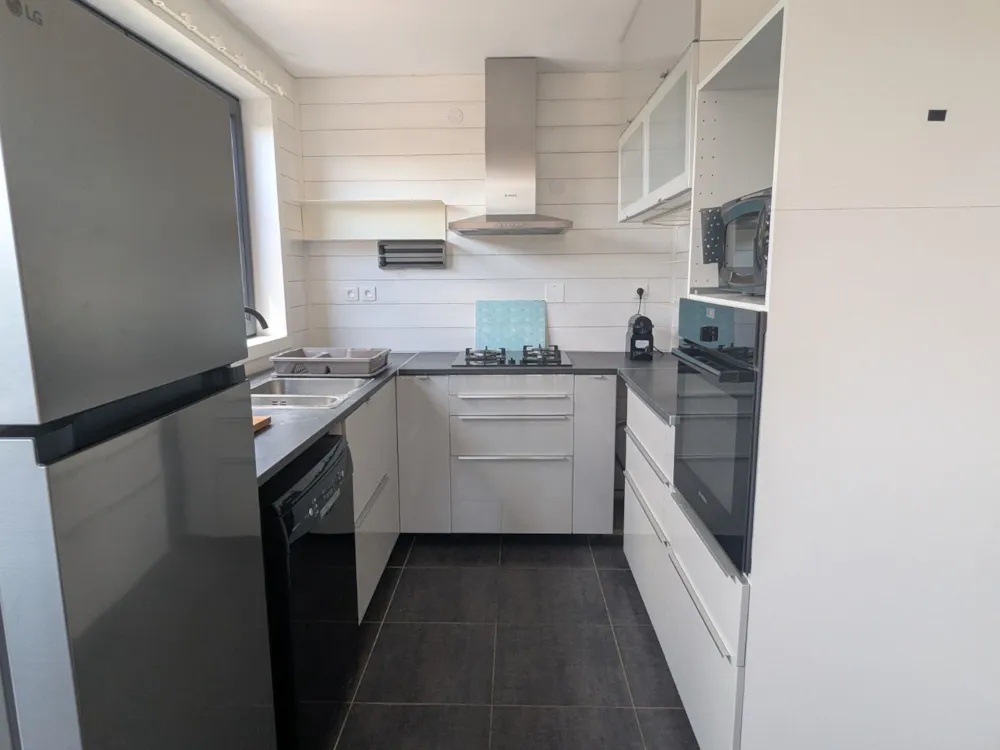 Accommodation - Large 6-8-Person Chalet - image n°5 - Camping Léman Plage