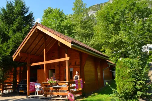 Location - Chalet Savoyard - 3 Chambres - 35M² - - image n°1 - Yelloh! Village Camping les Fontaines