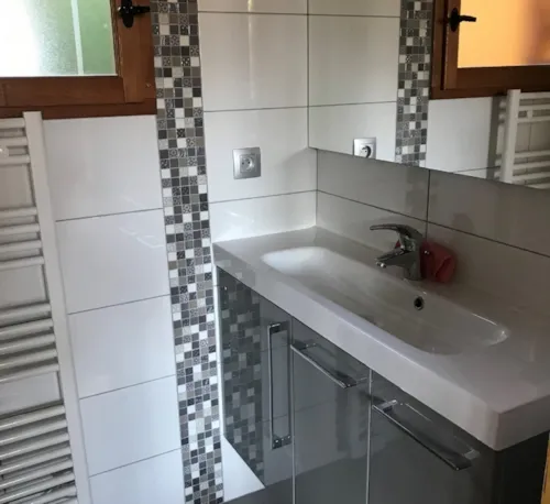 Huuraccommodatie(s) - Chalet Savoyard Confort - 3 Slaapkamers - 40M² - - image n°2 - Yelloh! Village Camping les Fontaines