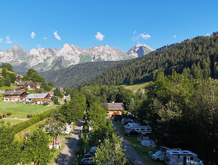 Campasun Camping Le Clos du Pin - Camping - Le Grand-Bornand