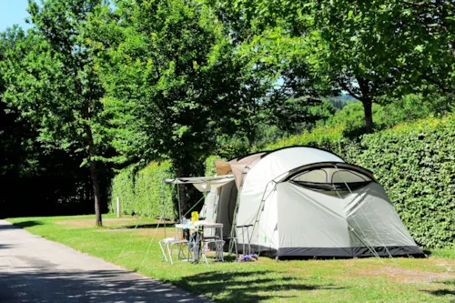 Kampeerplaats(en) - Standplaats Tent Of Camper _ 6A - image n°1 - Camping Europa