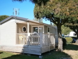 Location - Mobil-Home  - 2 Chambres - Terrasse Semi-Couverte - Tv - - Camping Kérabus