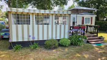 Mietunterkunft - Mobilheim - 3 Schlafzimmer  - Überdachte Terrasse - Tv - - Camping Kérabus