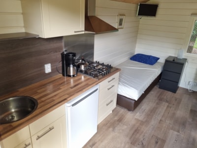 Luxury Lounge Cabin — 4