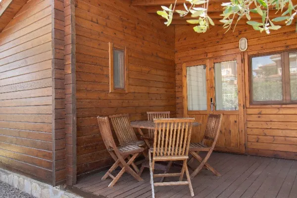 Bungalow Redos En Bois