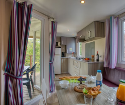 Mobile home Standard 31m² (2 bedrooms) - sheltered terrace + TV