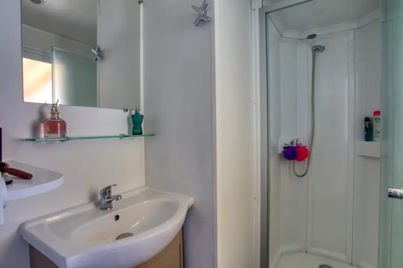 Mobil-Home Confort 26M² (2 Chambres) - Terrasse Couverte 13M² + Tv + Clim