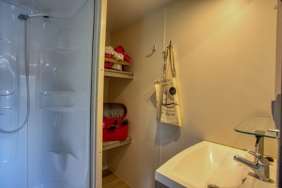 Mobile-home Standard 41m² (3 bedrooms) - sheltered terrace + TV