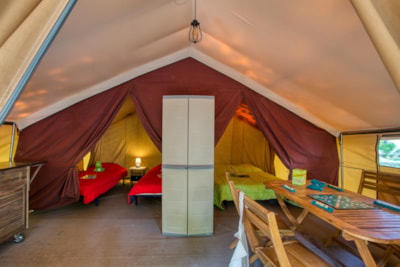Tente Safari Standard 25m² (2 bedrooms) - without toilet blocks + sheltered terrace