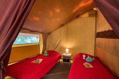 Tente Safari Standard 25m² (2 bedrooms) - without toilet blocks + sheltered terrace