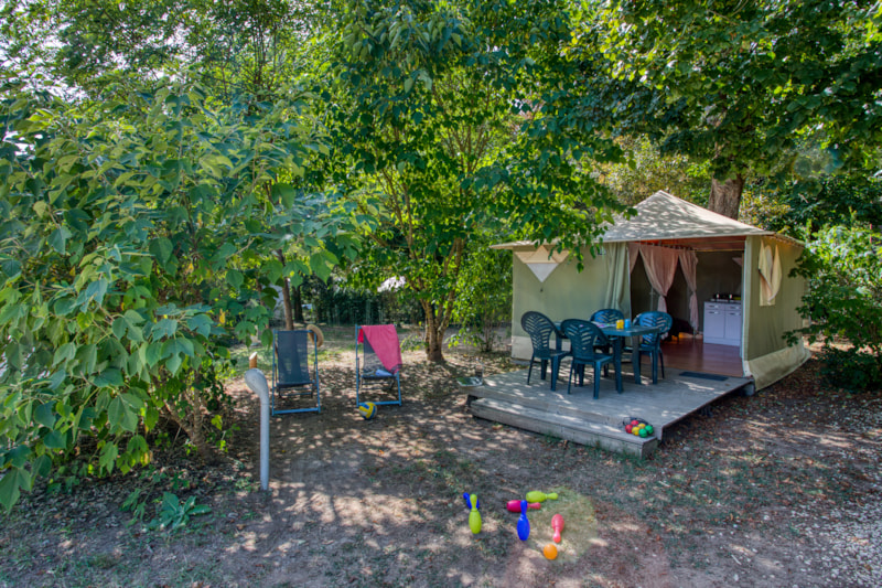 Bungalow Toilé Standard 16m² (2 chambres) - sans sanitaire + terrasse